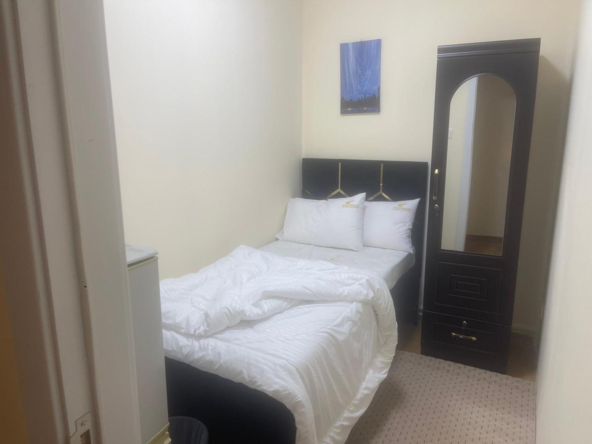 Four Stars Hostel Dubai Exterior foto